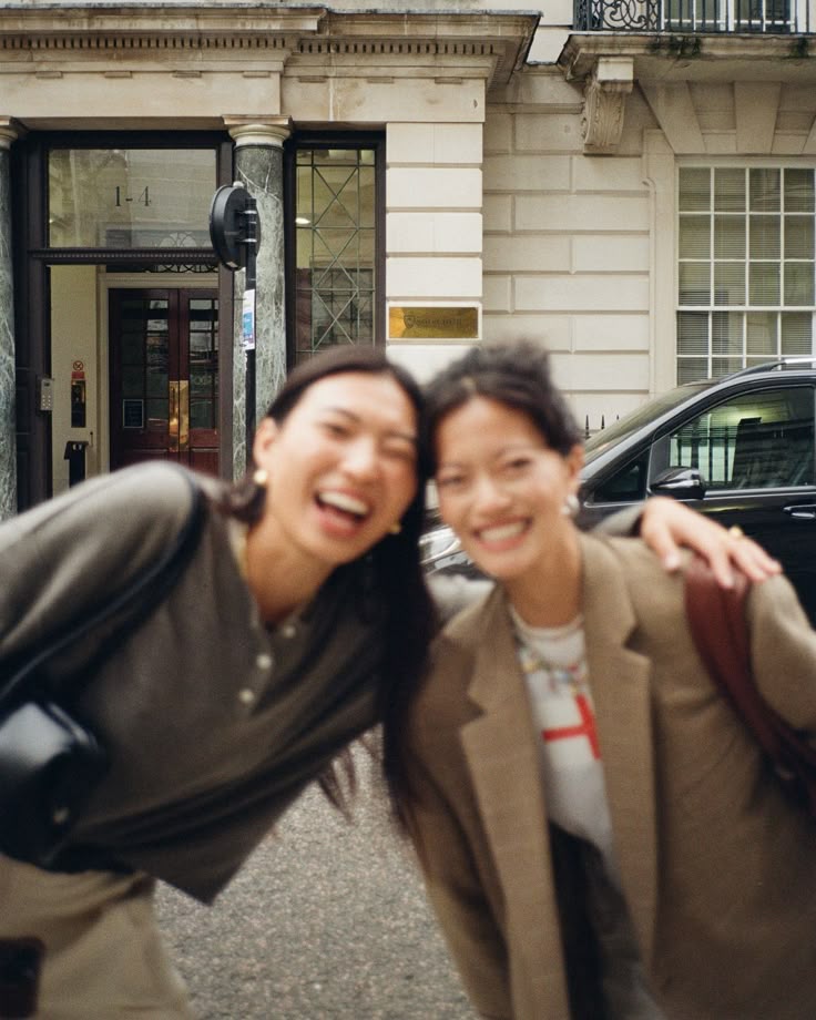 Can Digital Connections Replace Real-Life Friendships?