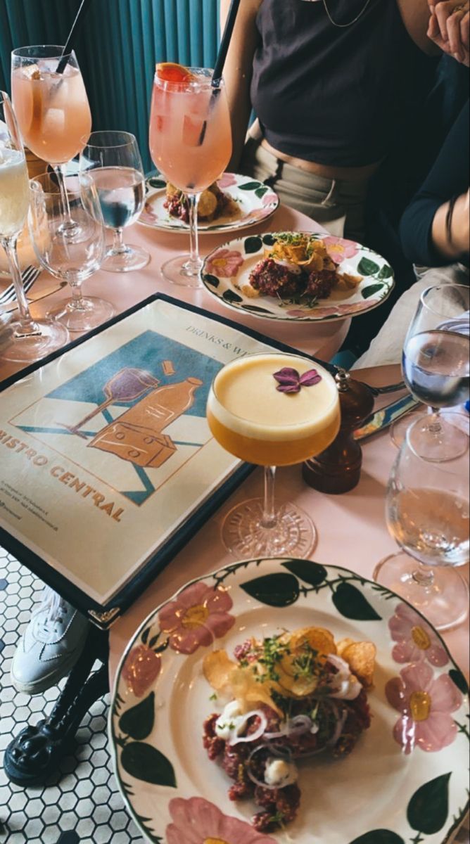 Brussels | A Brunch | April 6