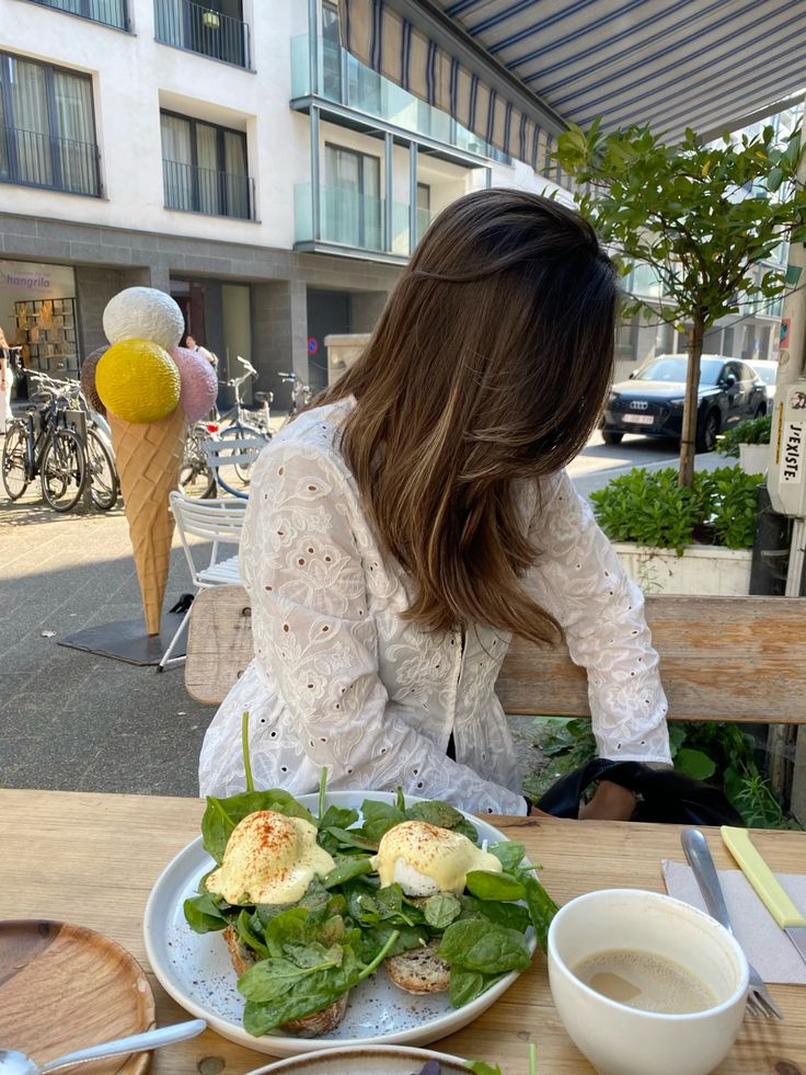 London | A Brunch | Sunday November 30 - Soho