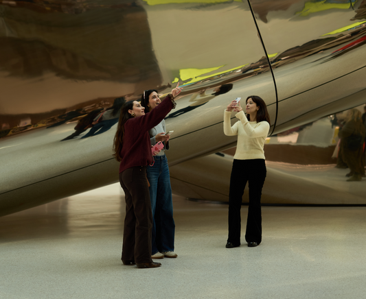 How to Meet Women in London (When You're New, Busy, and Done With Small Talk)