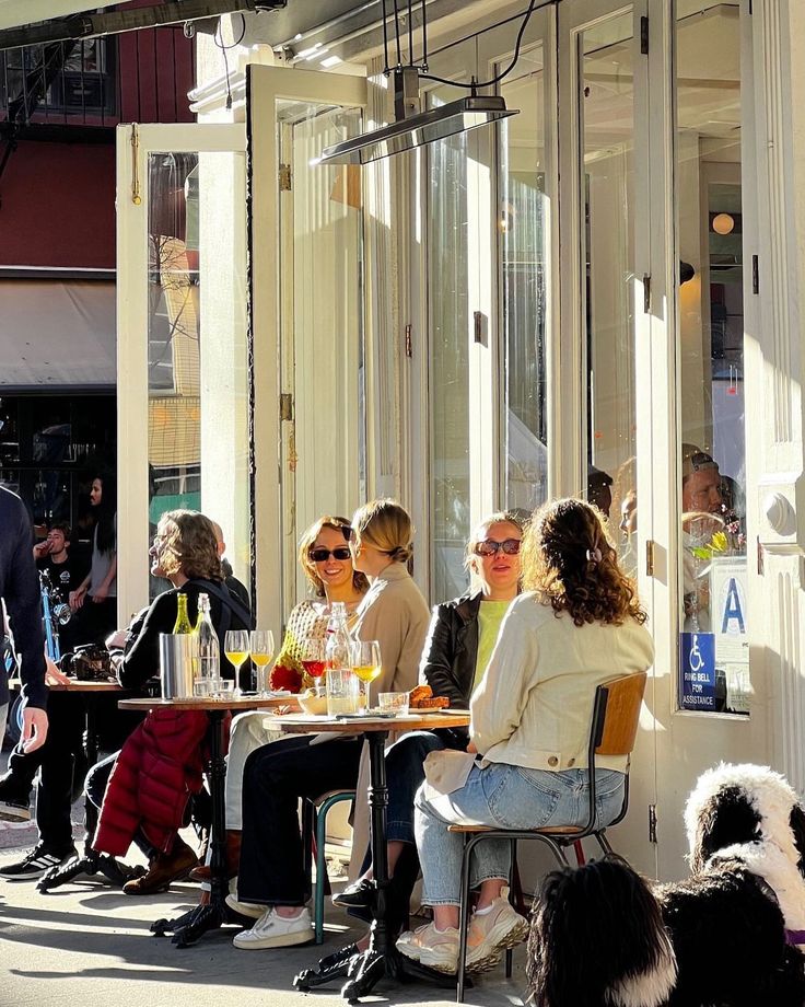 Brussels | A Brunch + City Walk | Sunday July 27